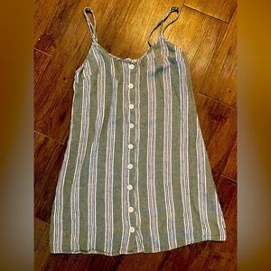 Quintessential button down summer dress S